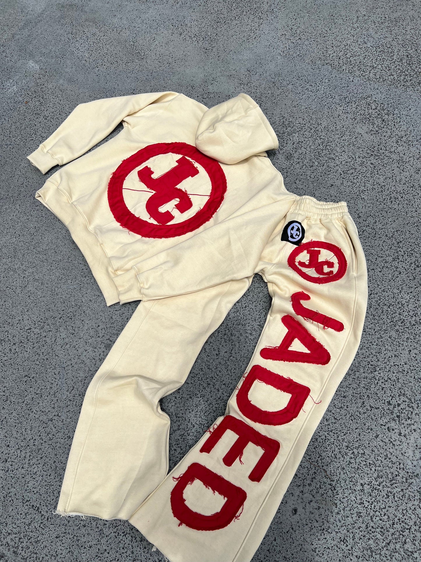 FLARED JADED SWEATSUIT CREAM